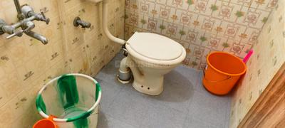 Bathroom Image of 550 Sq.ft 2 BHK Apartment / Flat for rent in Velachery Chennai for Rs. 27000