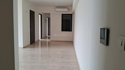 Living Room Image of 1400 Sq.ft 3 BHK Apartment / Flat for sale in Kalpataru Magnus, Bandra East Mumbai for Rs. 80000000