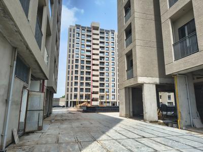 Image of 1755 Sq.ft 3 BHK Apartment / Flat for sale in Stavya Sky, Gujarat International Finance Tec City, Gandhinagar for Rs. 9000000