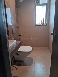 Bathroom Image of 1700 Sq.ft 3 BHK Apartment / Flat for sale in Lodha Luxuria, Thane West Thane for Rs. 25000000
