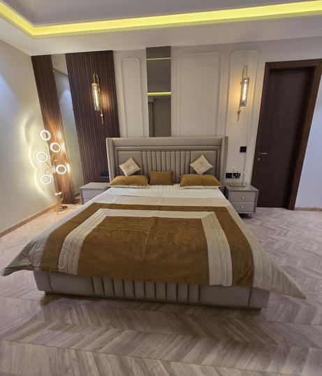 Sector 25, DLF Phase 2 Bedroom 1