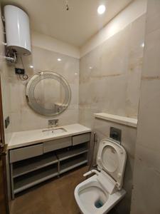 Bathroom Image of 10000 Sq.ft 9 BHK Independent House for sale in Sector 122 Noida for Rs. 100000000