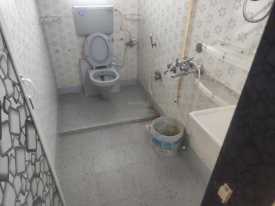 Image of 750 Sq.ft 2 BHK Apartment / Flat for rent in Dahisar West, Mumbai for Rs. 42000