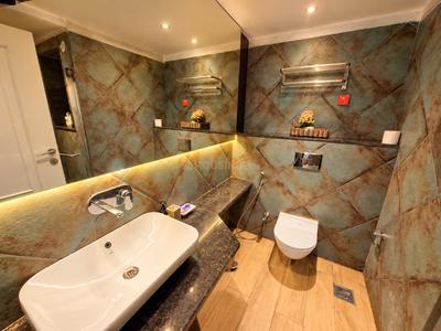Bathroom Image of 979 Sq.ft 1 BHK Apartment / Flat for sale in Arpora Goa for Rs. 15000000
