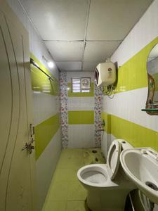Bathroom Image of 1050 Sq.ft 3 BHK Apartment / Flat for sale in Janapriya Lake Front D, Kapra Secunderabad for Rs. 4600000