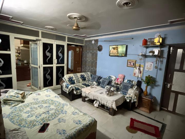Pitampura DDA flats near shiva market madhubanchowk saraswati vihar Main Image 1