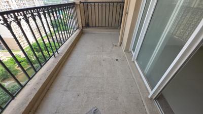 Image of 1940 Sq.ft 3 BHK Apartment / Flat for sale in DLF Express Greens, Manesar, Gurgaon for Rs. 14200000