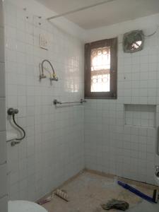 Common Bathroom One Image of 2200 Sq.ft 3 BHK Apartment / Flat for sale in DDA Sector C Pocket 8, Vasant Kunj New Delhi for Rs. 44000000