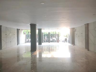 Car Garage Image of 2520 Sq.ft 4 BHK Builder Floor for sale in Green Field Colony Faridabad for Rs. 23500000