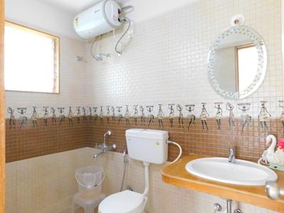 Bathroom Image of 650 Sq.ft 1 RK Apartment / Flat for rent in Katraj Pune for Rs. 19500