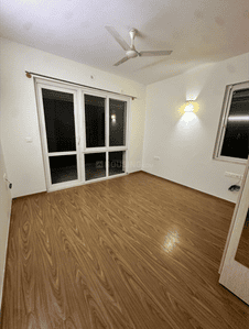 Image of 2400 Sq.ft 4.5 BHK Apartment / Flat for rent in Prestige Misty Waters, Nagavara, Bengaluru for Rs. 100000