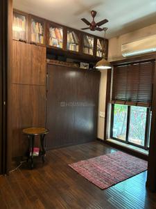 Bedroom Image of 800 Sq.ft 2 BHK Apartment / Flat for rent in Khar West Mumbai for Rs. 140000