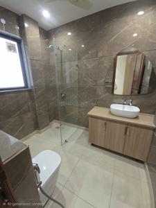 Image of 1800 Sq.ft 3 BHK Builder Floor for sale in Mansarover Garden, New Delhi for Rs. 39000000
