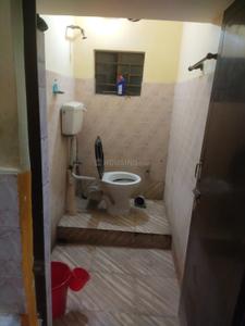 Bathroom Image of 700 Sq.ft 2 BHK Apartment / Flat for sale in Narmada Apartment, Konnagar Hooghly for Rs. 1500000