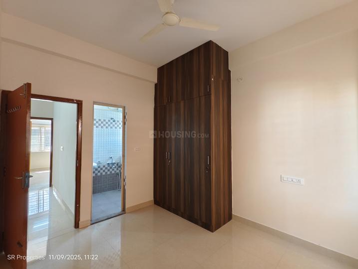 Royal Homes Bedroom 1