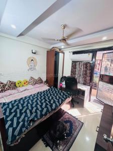 Bedroom Image of 1000 Sq.ft 3 BHK Apartment / Flat for sale in Mahavir Enclave New Delhi for Rs. 7500000
