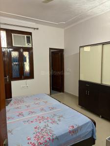 Bedroom Image of 1500 Sq.ft 2 BHK Builder Floor for rent in Sector 40 Noida for Rs. 42000