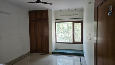 Bedroom Image of 2200 Sq.ft 3 BHK Builder Floor for sale in DDA Flats Sarita Vihar, Sarita Vihar New Delhi for Rs. 35400000