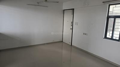 Living Room Image of 980 Sq.ft 2 BHK Apartment / Flat for rent in Dreams Ragini, Hadapsar Pune for Rs. 18000