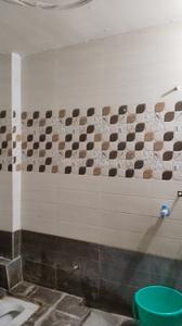 Bathroom Image of 1300 Sq.ft 3 BHK Builder Floor for rent in Ghayasuddinpur Allahabad for Rs. 7000