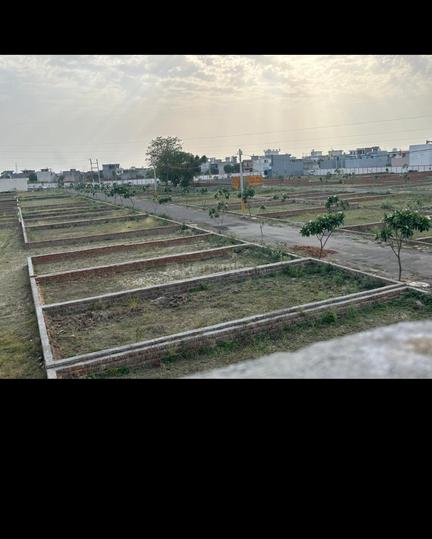 Shree radha kunj Main Image 1