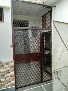 Balcony Image of 550 Sq.ft 1 BHK Builder Floor for rent in Paharganj New Delhi for Rs. 13500