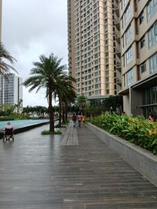 Image of 950 Sq.ft 2 BHK Apartment / Flat for sale in Sheth Auris Serenity, Malad West, Mumbai for Rs. 26000000