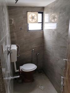 Common Bathroom Two Image of 1500 Sq.ft 4 BHK Independent House for rent in Chanakyapuri Ahmedabad for Rs. 40000