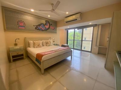 Bedroom Image of 2050 Sq.ft 4 BHK Apartment / Flat for sale in 30 Union Park, Pali Hill Mumbai for Rs. 155000000
