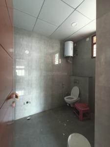 Bathroom Image of 2000 Sq.ft 2 BHK Builder Floor for rent in Harihara Enclave, HSR Layout Bengaluru for Rs. 65000