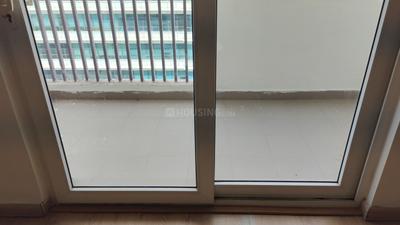 Image of 1288 Sq.ft 2 BHK Apartment / Flat for sale in Emaar MGF The Palm Drive, Sector 66, Gurgaon for Rs. 25500000