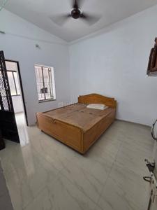 Bedroom Image of 810 Sq.ft 1.5 BHK Apartment / Flat for rent in Paldi Ahmedabad for Rs. 16000