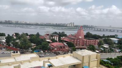 Image of 1952 Sq.ft 3 BHK Apartment / Flat for rent in Anjani Ambrosia, Jahangir Pura, Surat for Rs. 23000