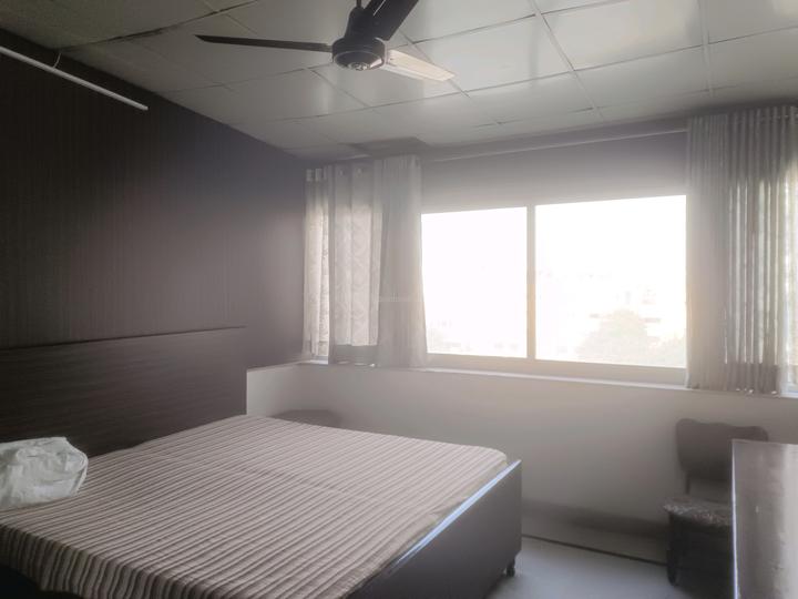 Dakshini Pitampura, Pitampura Bedroom 1