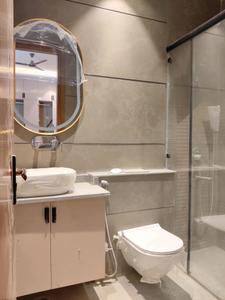 Bedroom Three Image of 3650 Sq.ft 4 BHK Builder Floor for rent in Emaar Emerald Hill, Sector 65 Gurgaon for Rs. 140000
