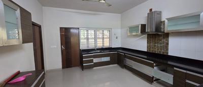 Kitchen Image of 4500 Sq.ft 4 BHK Villa for sale in Bhadaj Ahmedabad for Rs. 190000000