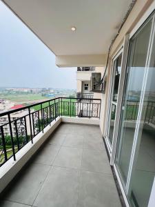 Balcony Image of 1690 Sq.ft 3 BHK Apartment / Flat for rent in Singhpura Zirakpur for Rs. 32000