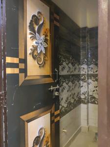 Common Bathroom Image of 750 Sq.ft 2 BHK Builder Floor for sale in DLF Ankur Vihar Ghaziabad for Rs. 2320000