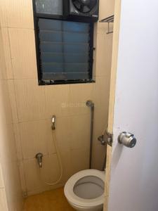 Bathroom Image of 1500 Sq.ft 3 BHK Apartment / Flat for rent in Kothrud Pune for Rs. 60000