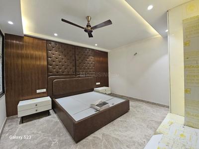 Bedroom Image of 2800 Sq.ft 4 BHK Builder Floor for sale in Mansarover Garden New Delhi for Rs. 50000000