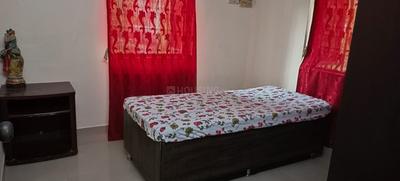 Bedroom Image of Single women in Goregaon West, Mumbai