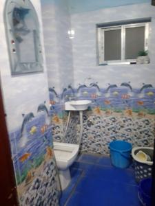 Bathroom Image of 914 Sq.ft 2 BHK Apartment / Flat for sale in Shrachi New Shrachi Garden, South Dum Dum Kolkata for Rs. 4200000