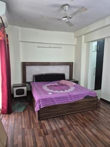 Bedroom Image of 1600 Sq.ft 3 BHK Apartment / Flat for rent in Sethi Max Royal, Sector 76 Noida for Rs. 40000