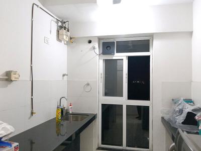 Kitchen Image of 700 Sq.ft 1.5 BHK Apartment / Flat for rent in Godrej Emerald, Kasarvadavali Thane for Rs. 27599