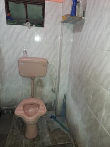 Bathroom Image of 635 Sq.ft 2 BHK Apartment / Flat for sale in Baranagar Kolkata for Rs. 1950000