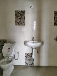 Common Bathroom Image of 1127 Sq.ft 3 BHK Apartment / Flat for sale in Oberoi Eternia Towers A to D, Mulund West Mumbai for Rs. 45000000