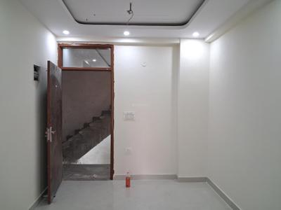 Living Room Image of 625 Sq.ft 1 BHK Apartment / Flat for sale in GCM Gomati Apartment, Sector 49 Noida for Rs. 2499999