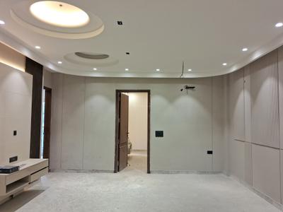 Living Room Image of 1800 Sq.ft 3 BHK Builder Floor for sale in Paschim Vihar New Delhi for Rs. 35000000