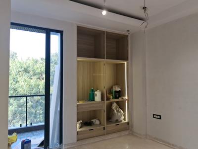 Bedroom Image of 1800 Sq.ft 3 BHK Builder Floor for sale in Paschim Vihar New Delhi for Rs. 37500000