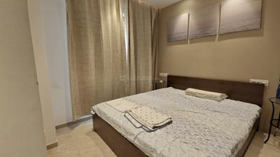 Bedroom Image of 550 Sq.ft 1 BHK Apartment / Flat for sale in Hiranandani Regent Hill A B C D And E Wing, Powai Mumbai for Rs. 19200000